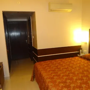 hotel-janhvi-international.hotels-varanasi.com/